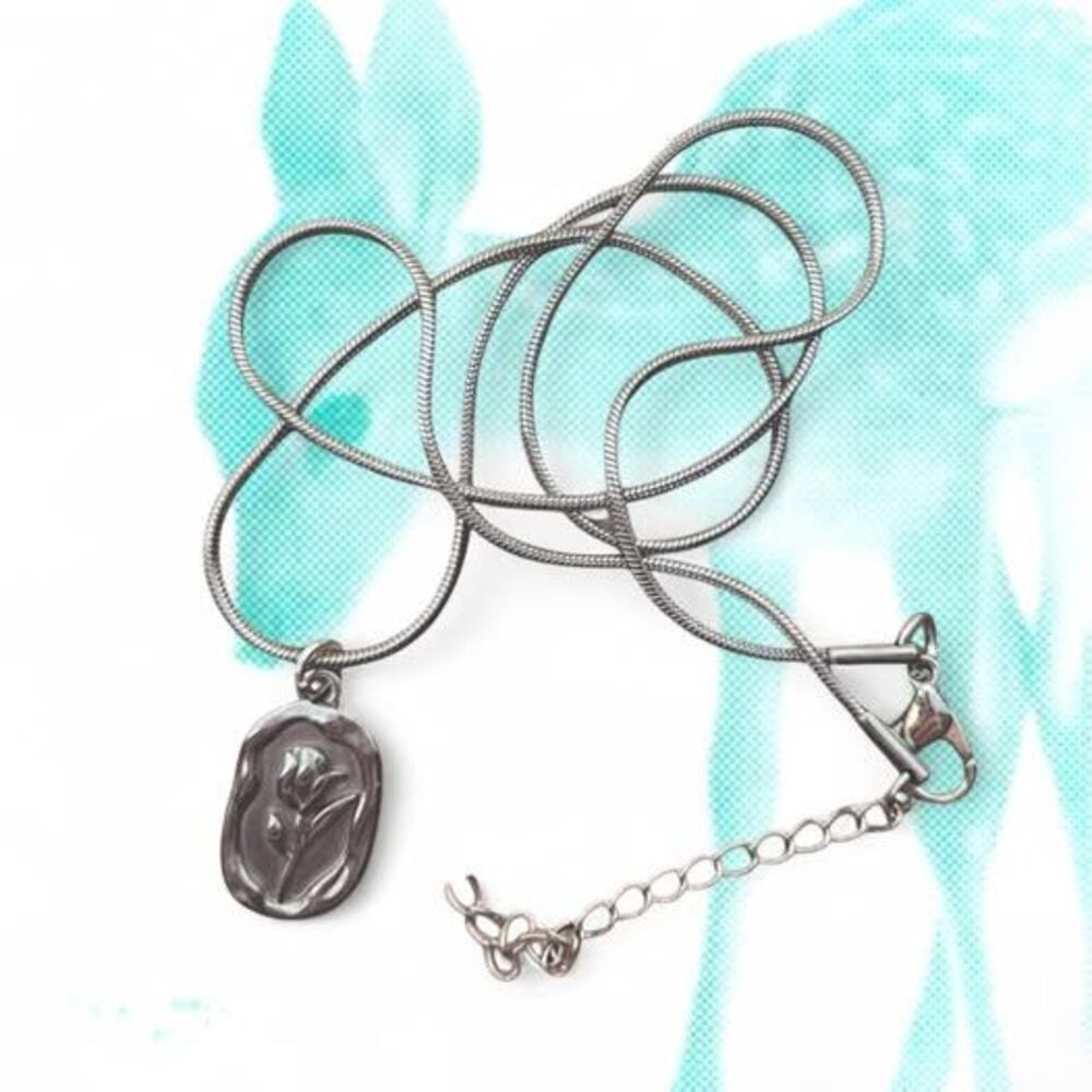 silver rose necklace
